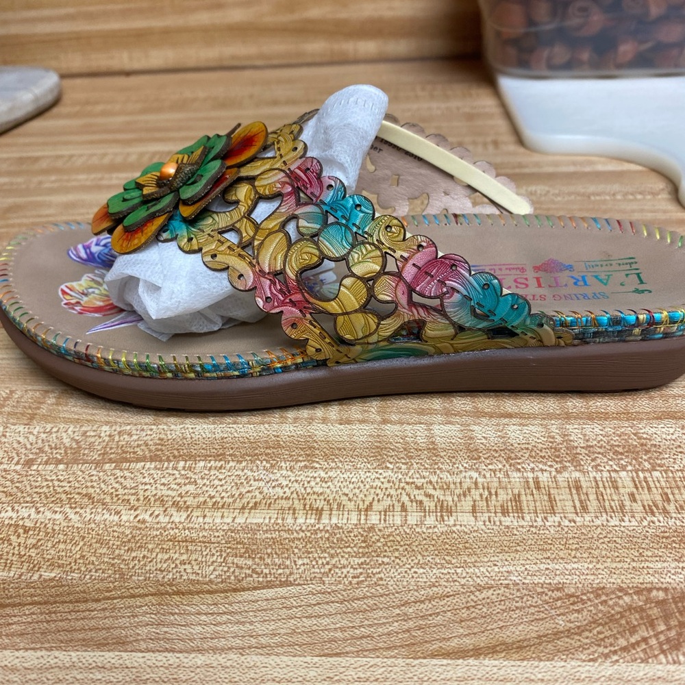 L'ATISTE Women's Spring Step Solange Handpainted Leather Sandala Sandles - Picture 4 of 6